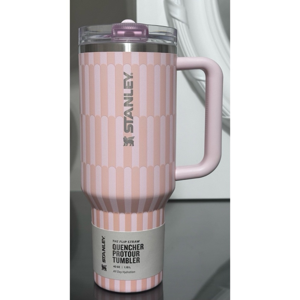 STANLEY‎ QUENCHER PROTOUR 40OZ FLIP STRAW TUMBLER, TEA ROSE TILE